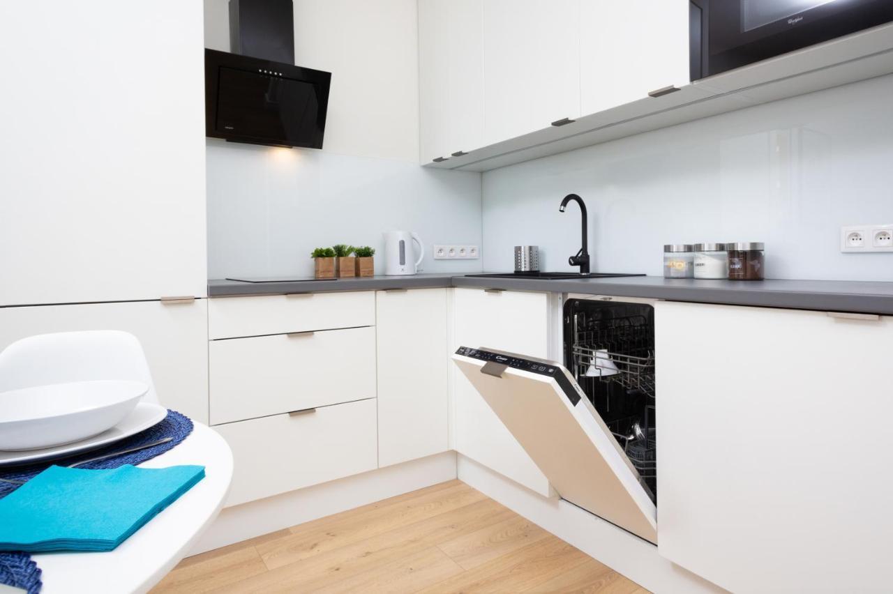 ורשה Family City Center Apartment By Renters Prestige מראה חיצוני תמונה